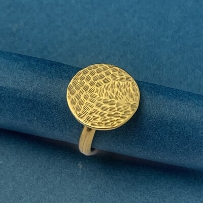 Petite Bague Vaguelettes