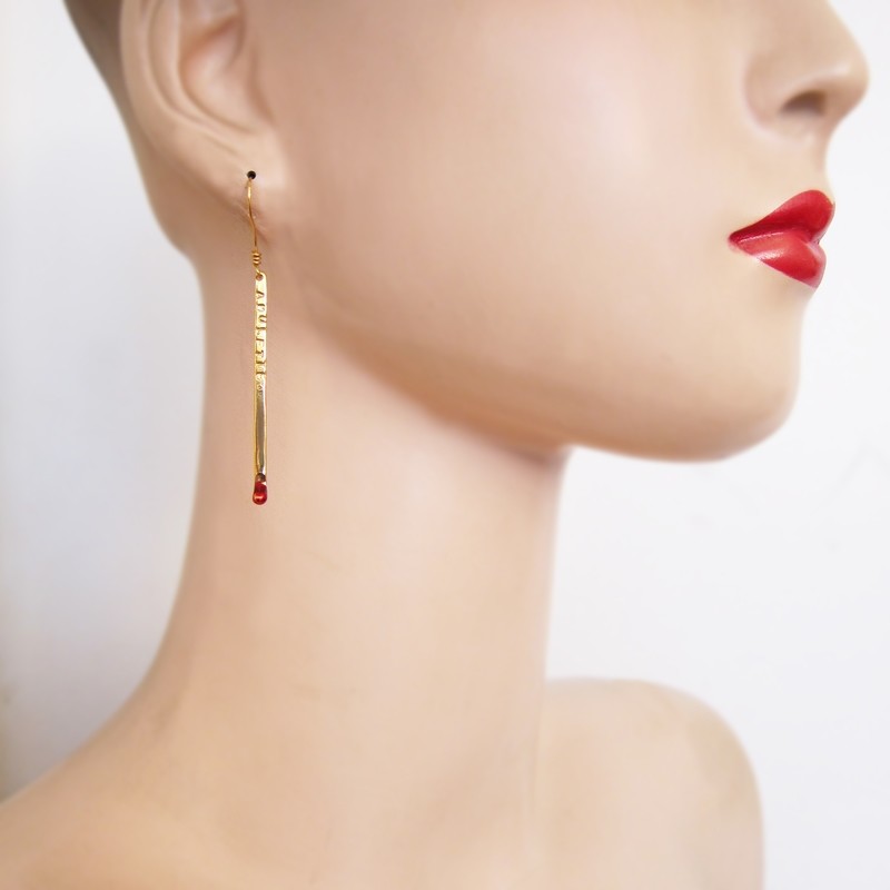 Boucle d&#39;oreille Amulette - dormeuse
