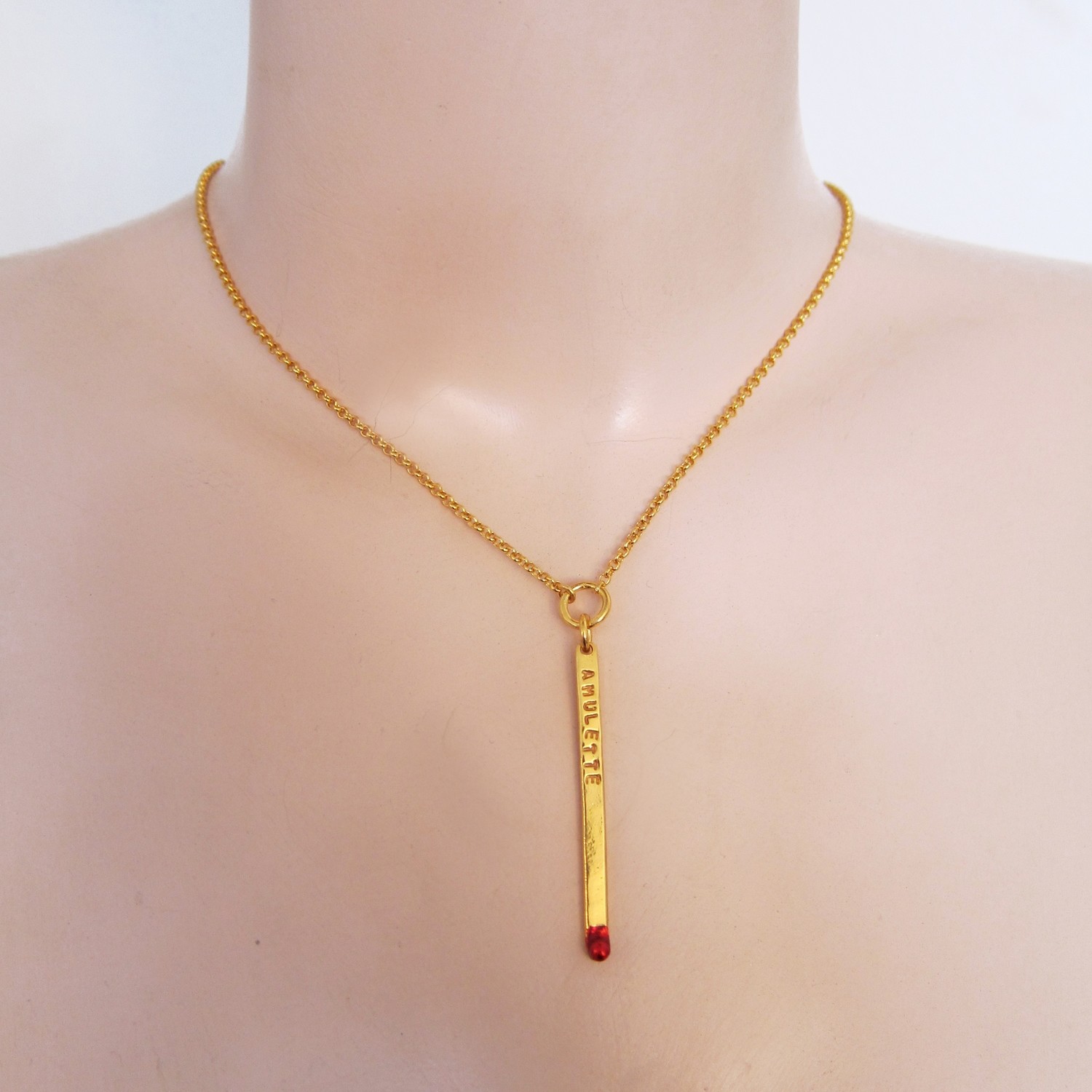 Collier Amulette Unique sur anneau