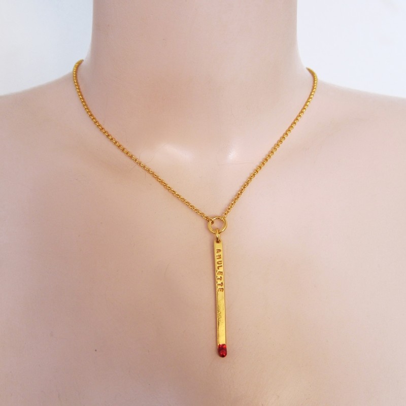 Collier Amulette Unique sur anneau
