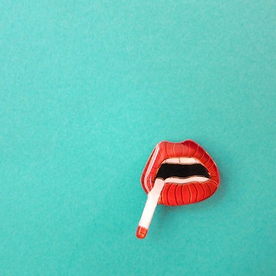 Broche Fumeuse
