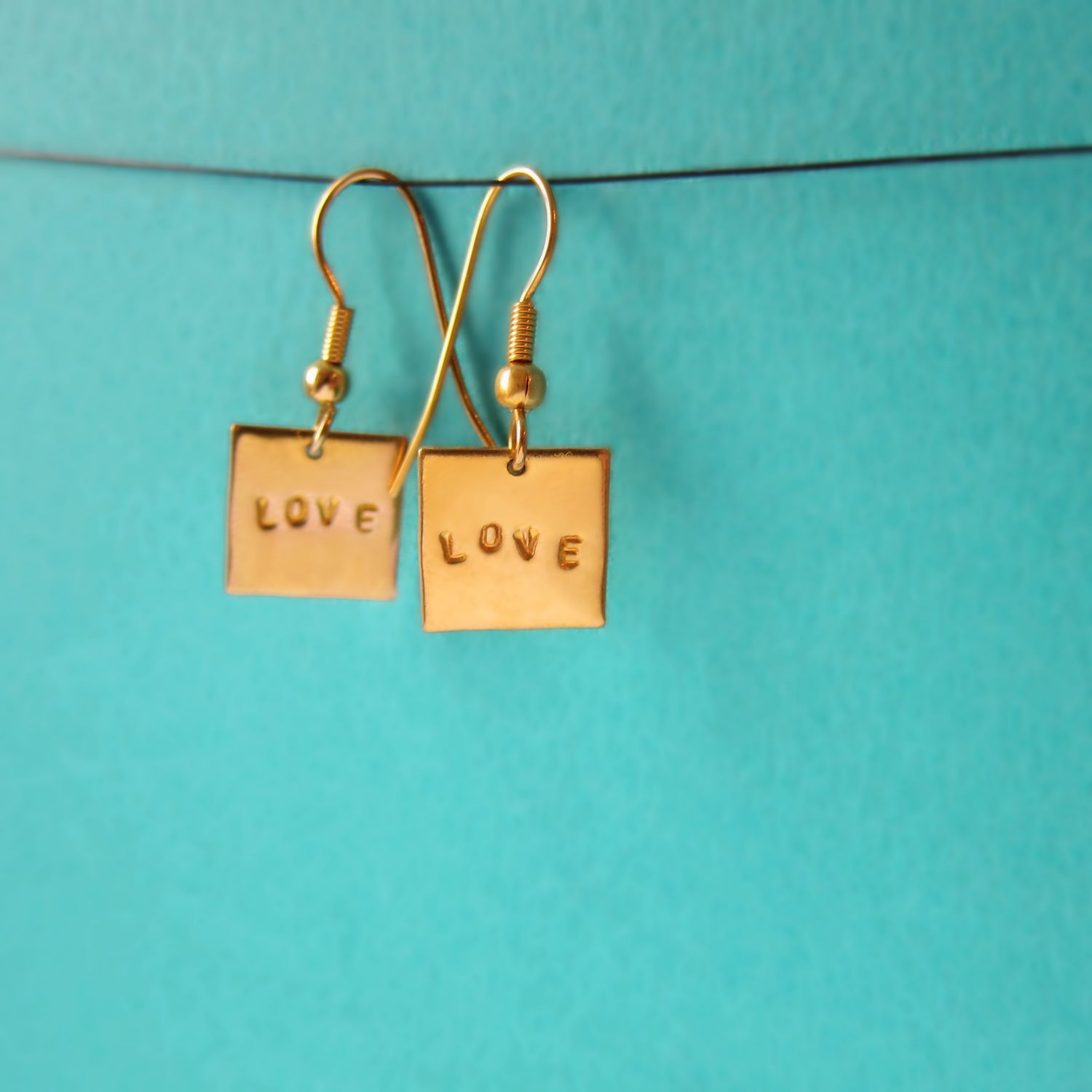 Boucles d'oreille KISS, LOVE ou FUCK