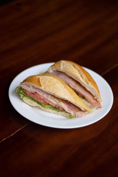 Misto Completo COM Salada
