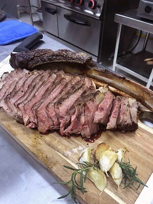 USDA Choice Ribeye Tomahawk Steak