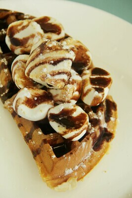S'MORES (1/2 waffle) S'MORES (1/2 waffle)