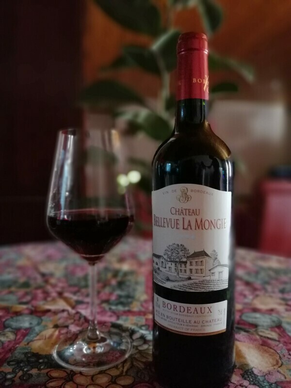 6 bouteilles de  Chateau Bellevue La Mongie
BORDEAUX  • ROUGE • 2015