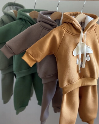 Костюм худі з аплікацією та штани