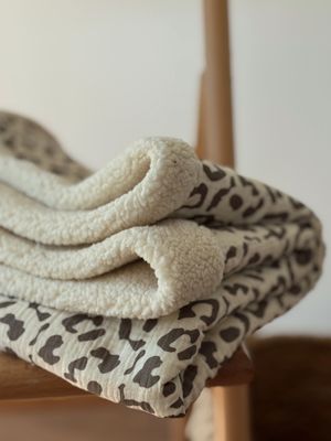 КОНВЕРТИ, ПЛЕДИ