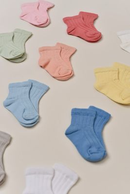 Шкарпетки тоненькі в рубчик