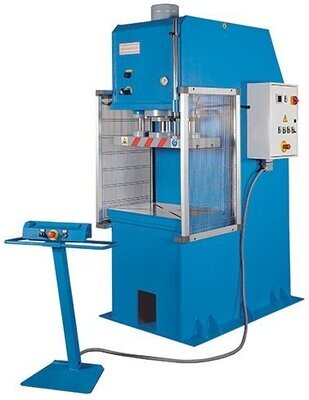 Knuth KPK 100 A Hydraulic C Framed Press
( Part No. 131509 )
Automatic Press with large work table and ram plate