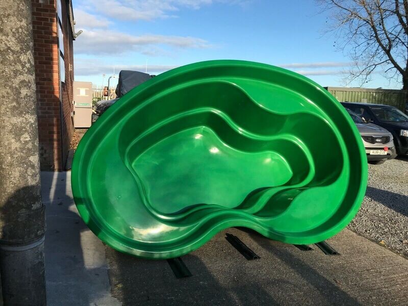 360 x 236 x 120 cm (D)  5000 L Kidney Shaped Koi Fish Pond