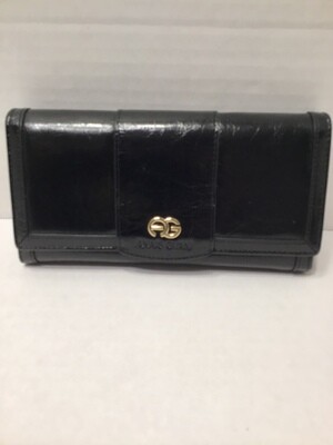 LAURA WALLET