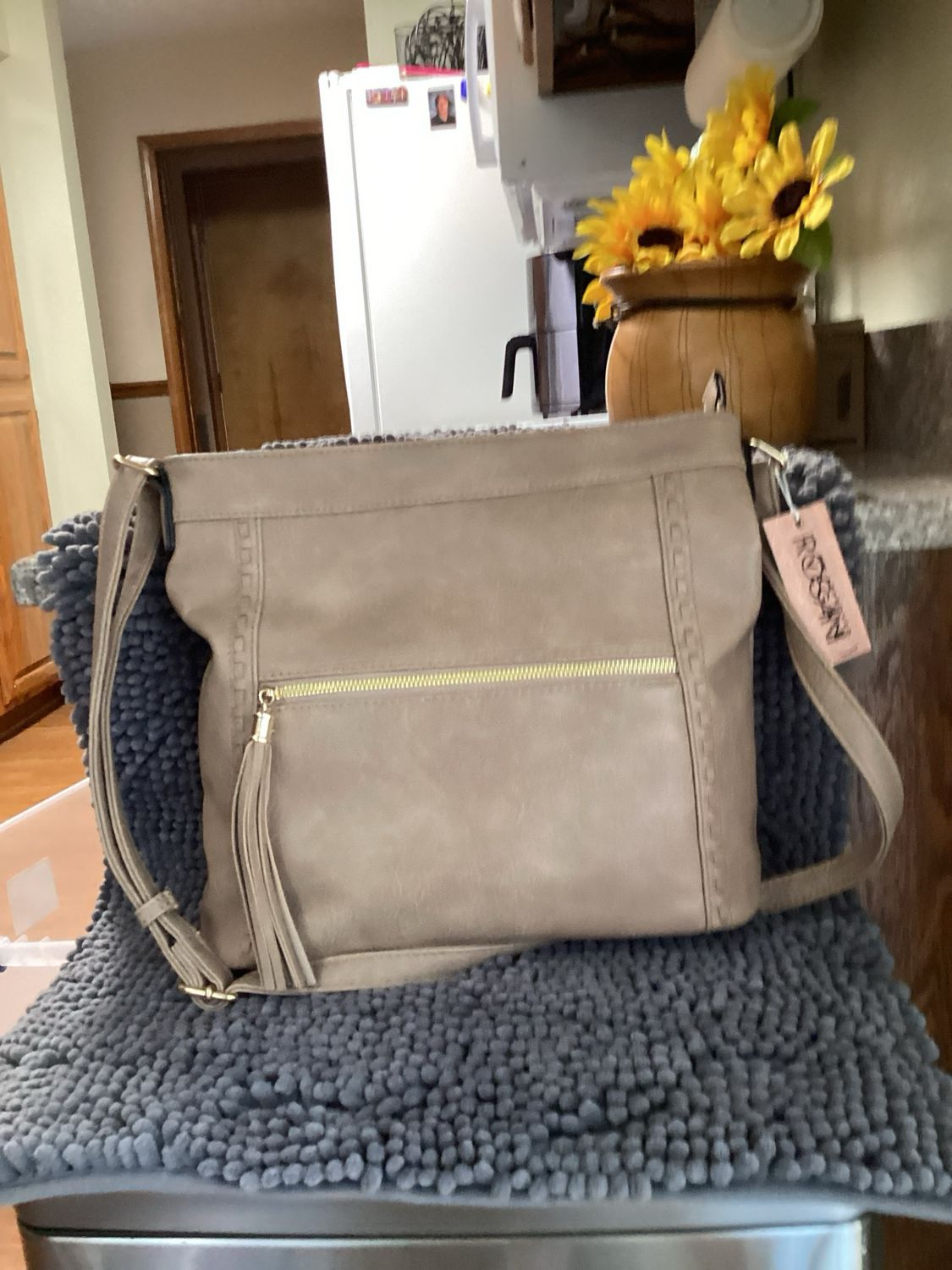 AMANDA CROSSBODY