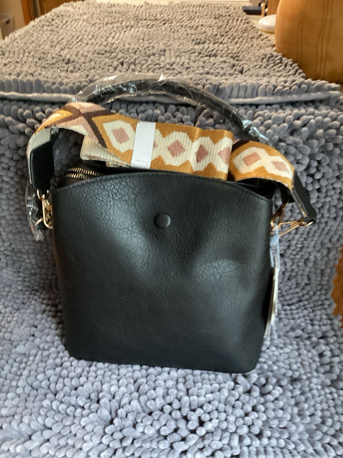 CHERYL CROSSBODY