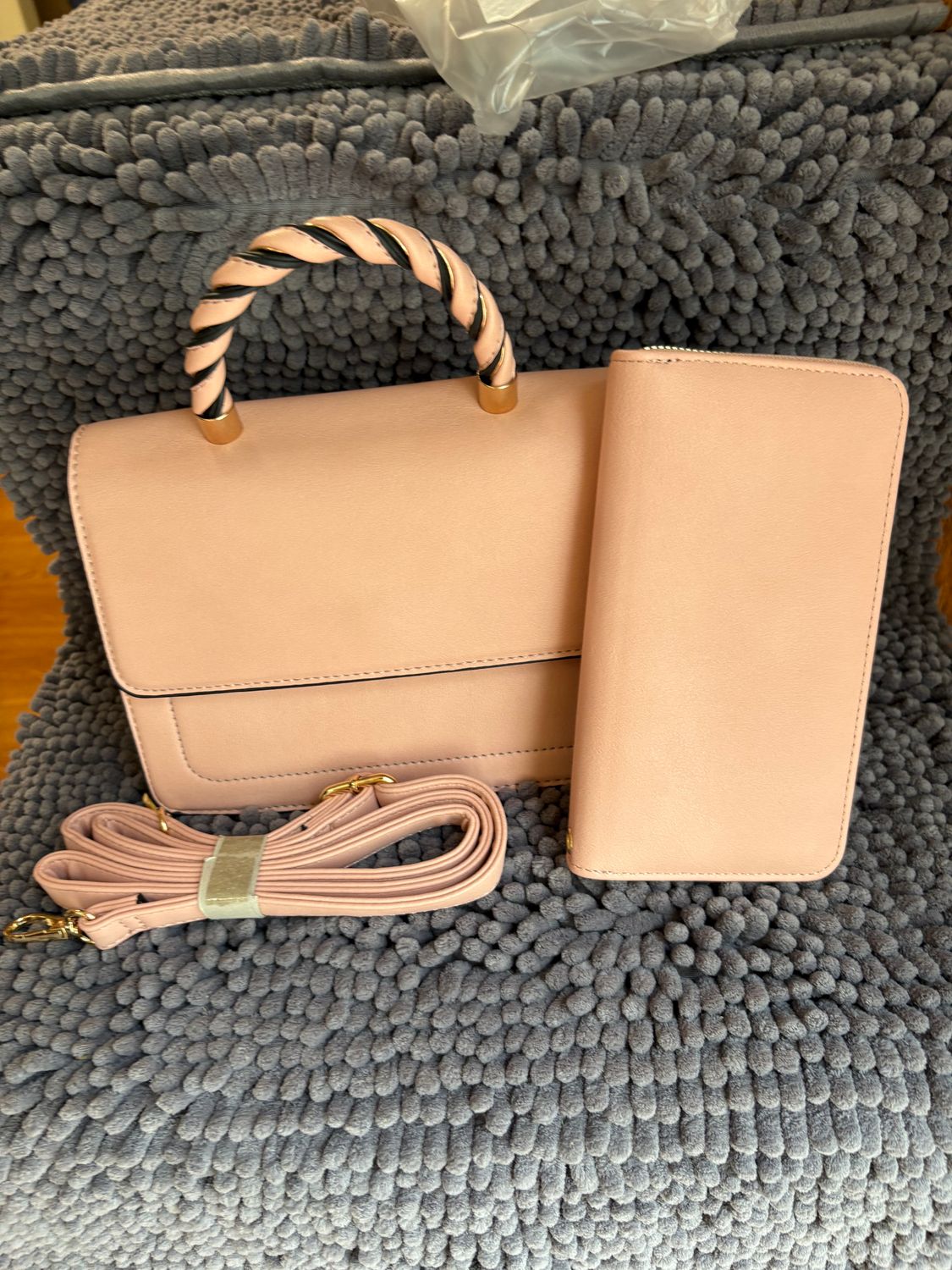 DAPHNE CROSSBODY