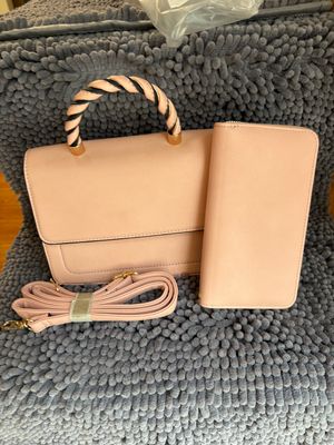 DAPHNE CROSSBODY