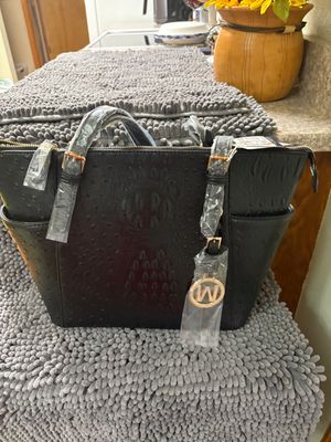JULIA HANDBAG