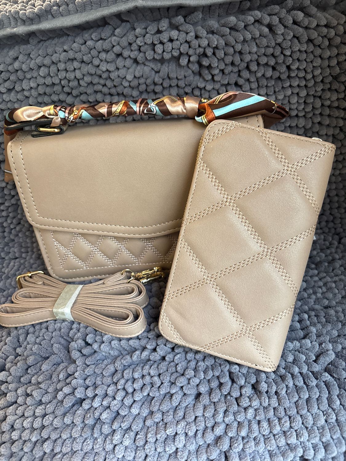 POLLY CROSSBODY