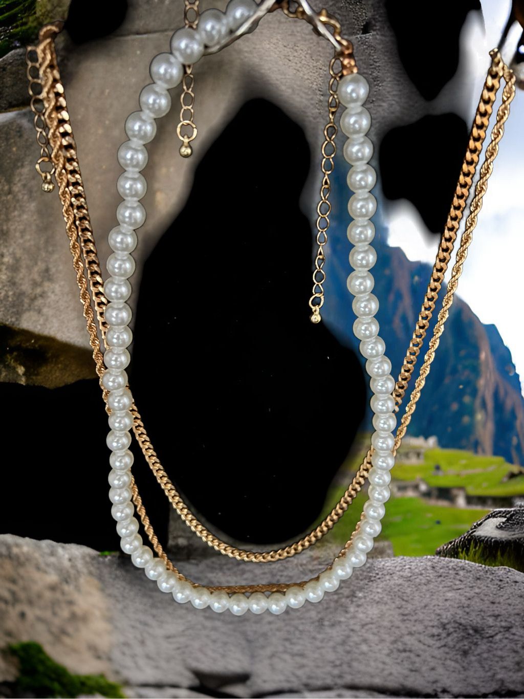 Pearl and 2 Gold Chain
