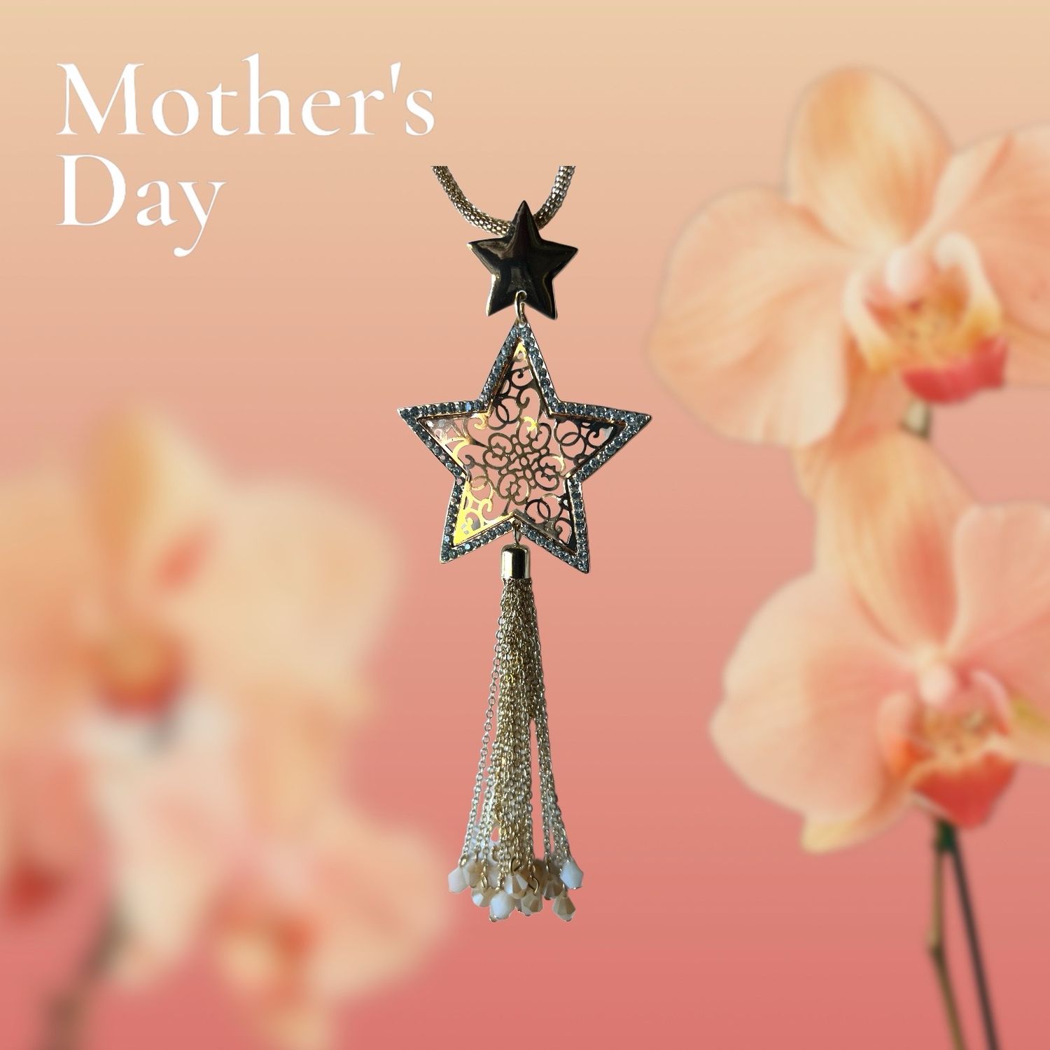 Long Gold Tone Necklace / Star Pendant Lasher Cut with Rhinestones Edge and Tassels