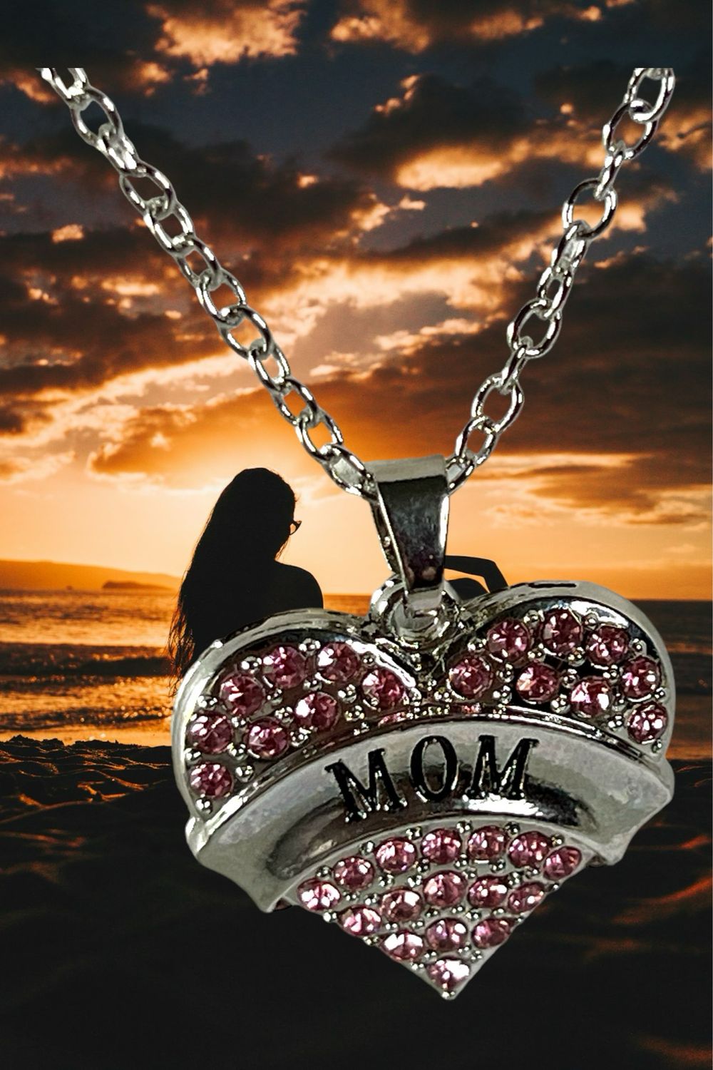 “ Mom“ Heart Pink Stone Encrusted