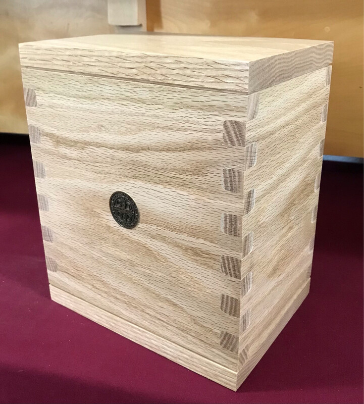 Oak Cremation urn