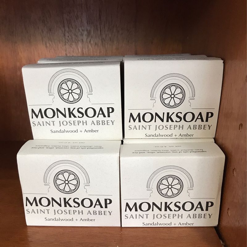 MONK SOAP - SANDALWOOD &amp; AMBER