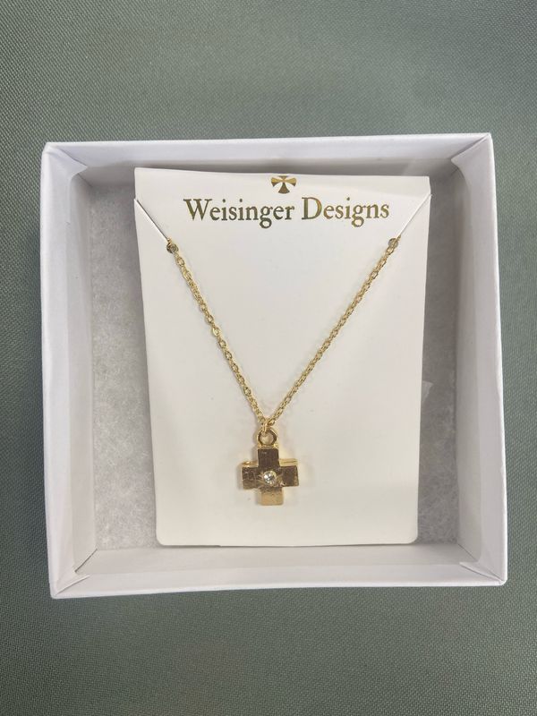 CROSS PENDANT NECKLACE