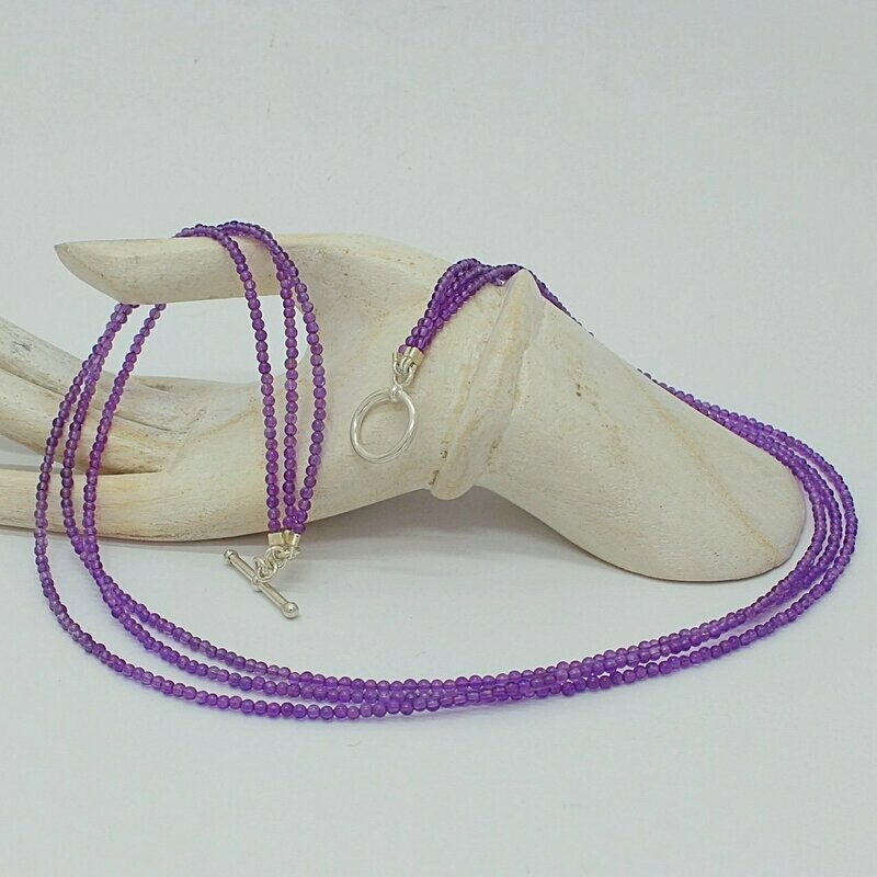 Kette Amethyst facetiert 3reihig-
50 cm Kette Amethyst facetiert 3reihig-
50 cm