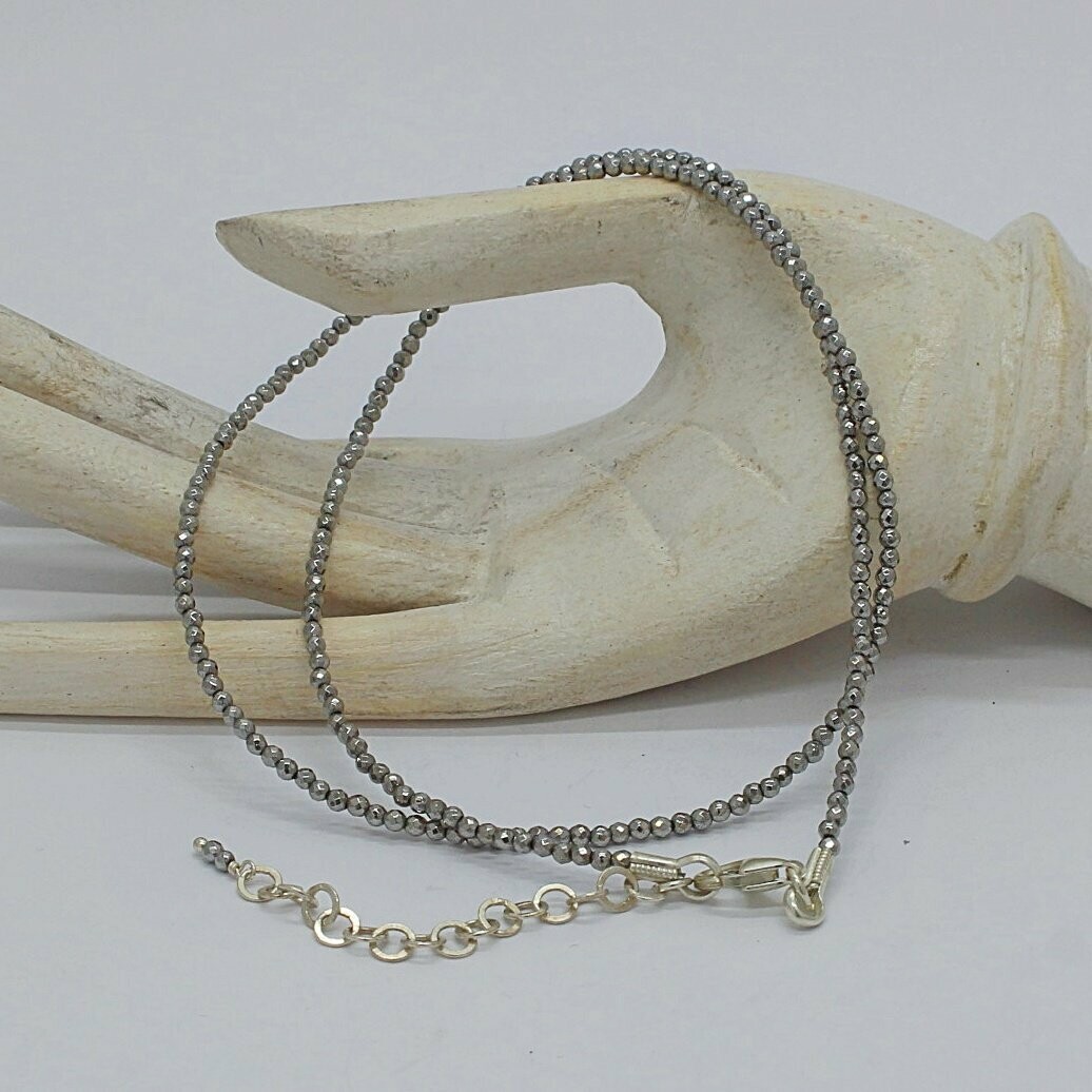 Kette Hämatit facetiert mit Silber bedampft - 
50 cm