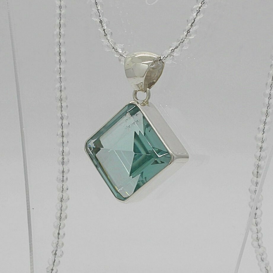 Anhänger Obsidian meerblau quadratisch "quer"- 2 x 2 cm