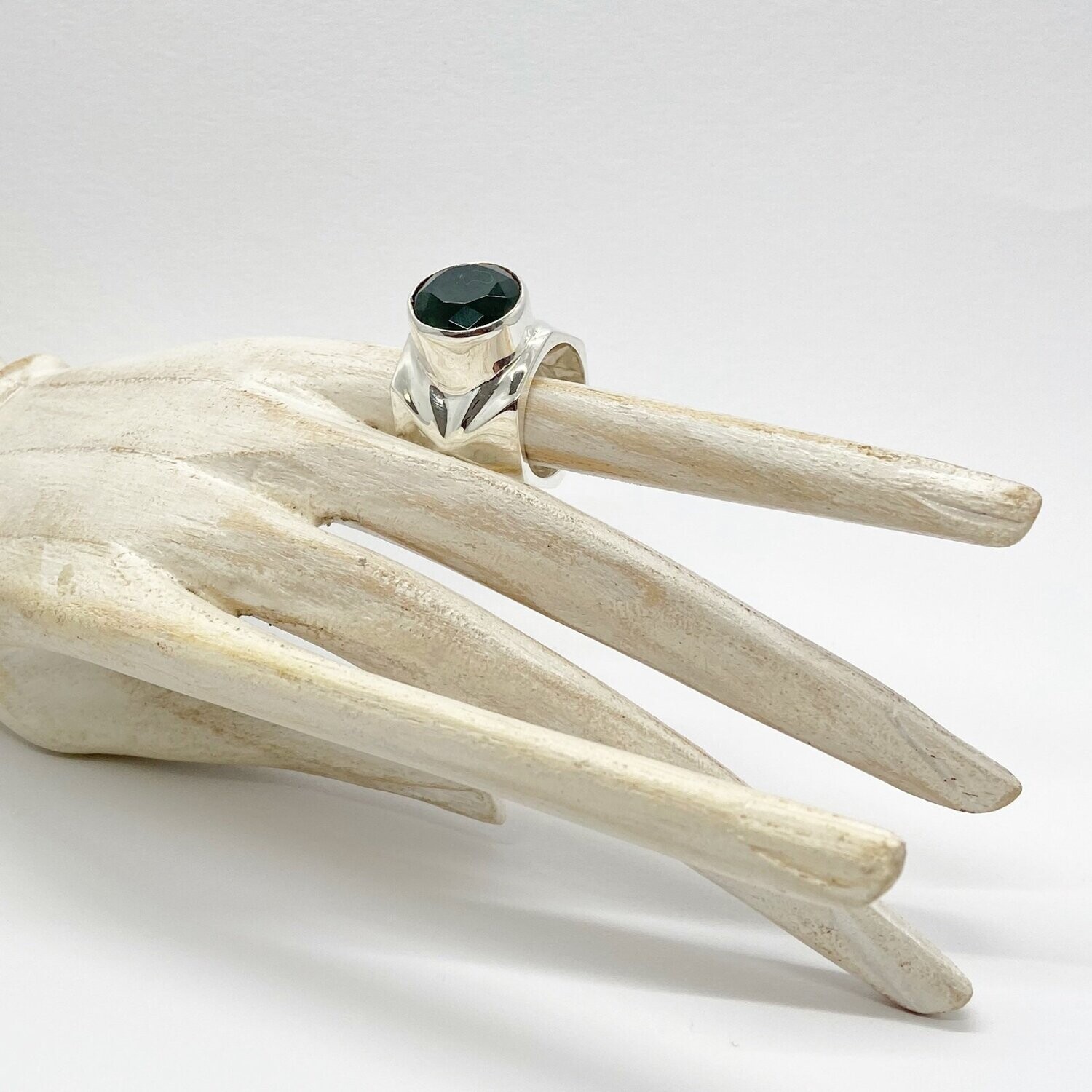 Ring Obsidian "six cut"