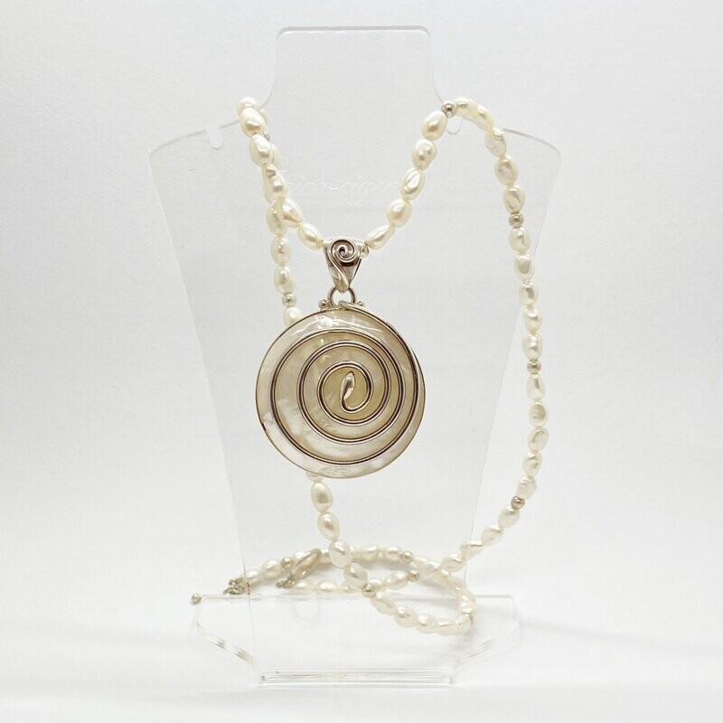 Anhänger Perlmutt Anhänger Perlmutt "spirale of life" -
4 cm