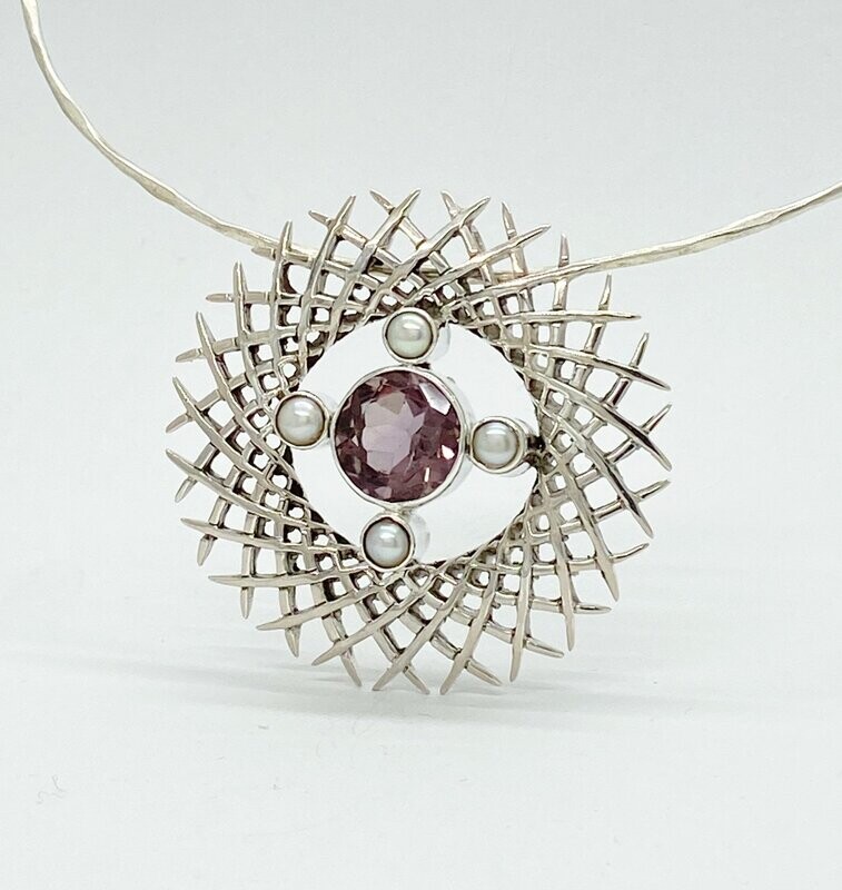 Unikat Anhänger Amethyst / Zuchtperle Unikat Anhänger Amethyst / Zuchtperle "Cosmic star"