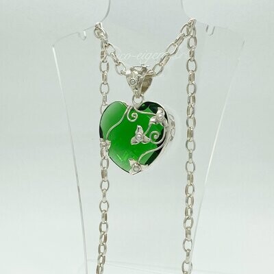Anhänger Obsidian smaragdgrün / Zuchtperlen"blooming heart" -
3 x 3,5 cm