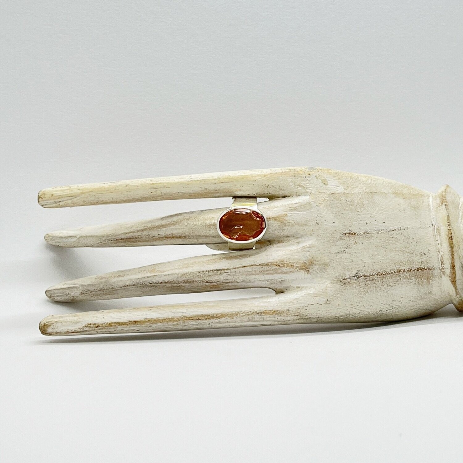 Ring apricot oval  -1,2 x 1,7 cm