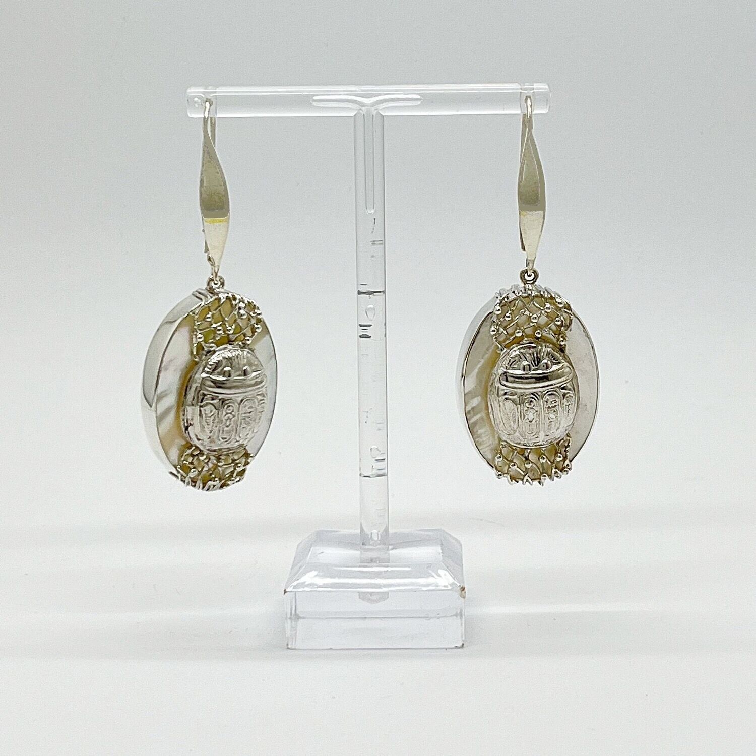 Unikat Ohrhänger Perlmutt "scarab" - 2,5 x 3,5 cm