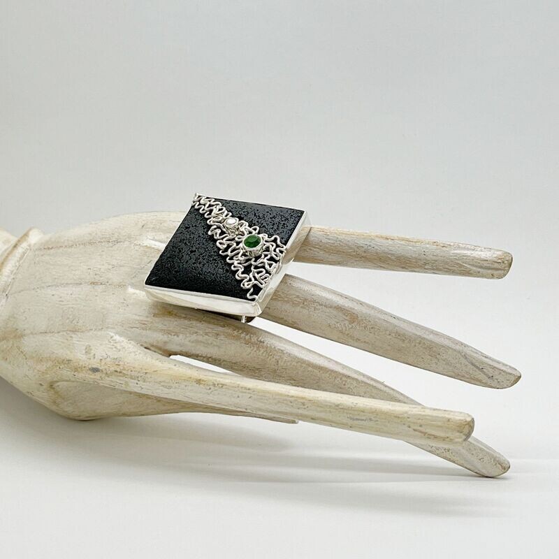 Ring Lava/Obsidian smaragdgrün/Zuchtperle - 3,5 x 3,5 cm Ring Lava/Obsidian smaragdgrün/Zuchtperle - 3,5 x 3,5 cm