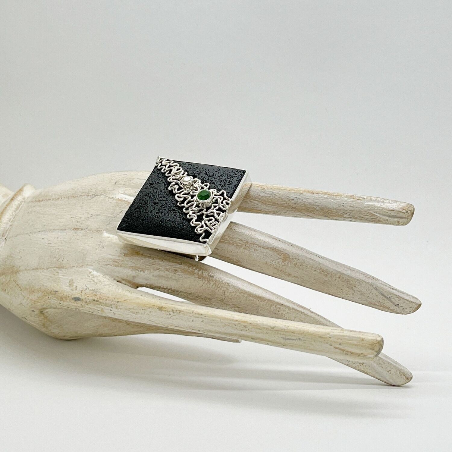 Ring Lava/Obsidian smaragdgrün/Zuchtperle - 3,5 x 3,5 cm