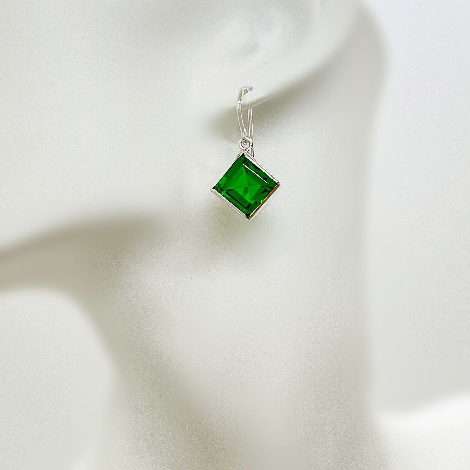 Ohrhänger Obsidian smaragdgrün quadratisch  quer - 1 x 1 cm