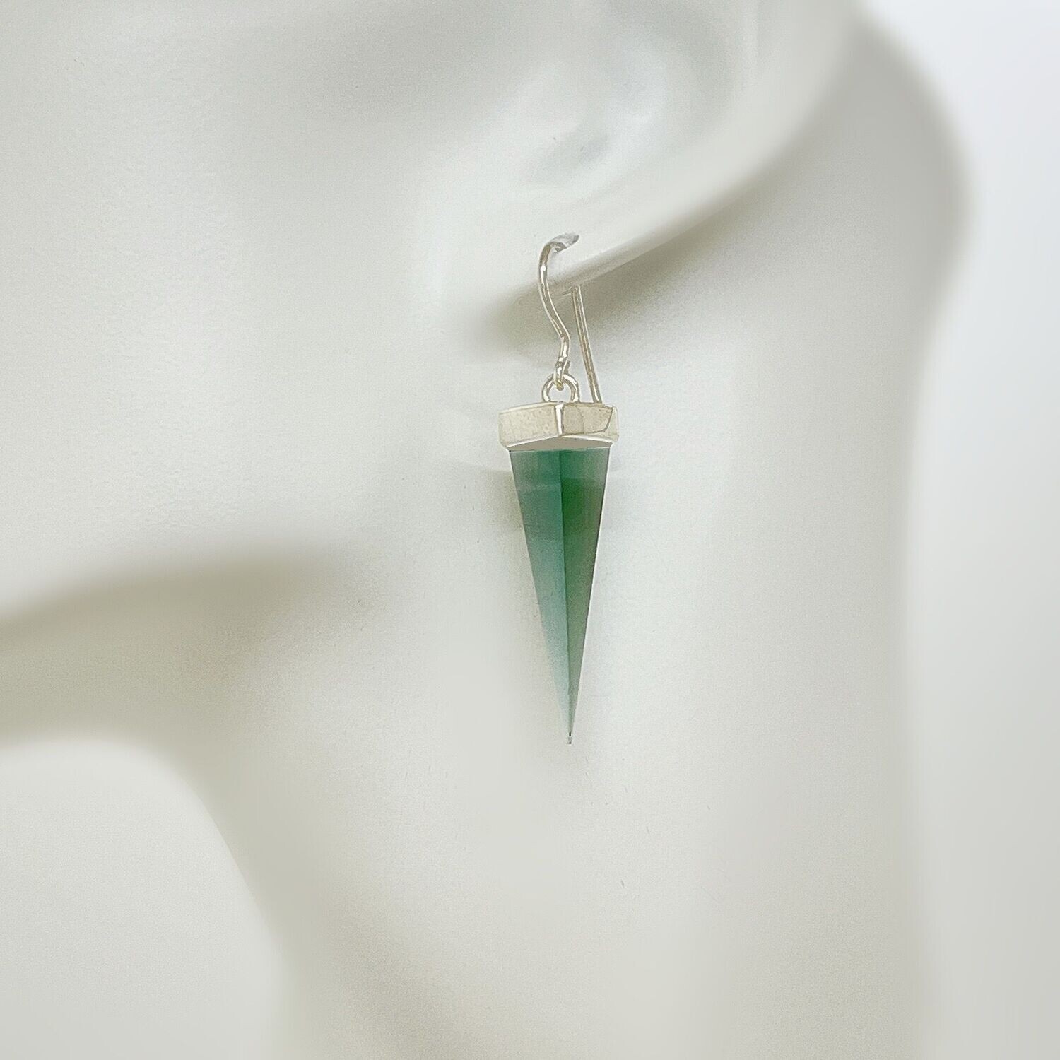 Ohrhänger Obsidian lichtschwarz "Pyramid" - 1 x 3 cm