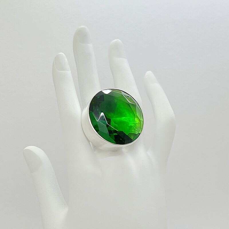 Ring Obsidian rund smaragdgrün - 3 cm Ring Obsidian rund smaragdgrün - 3 cm