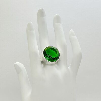 Ring Obsidian rund smaragdgrün - 2 cm