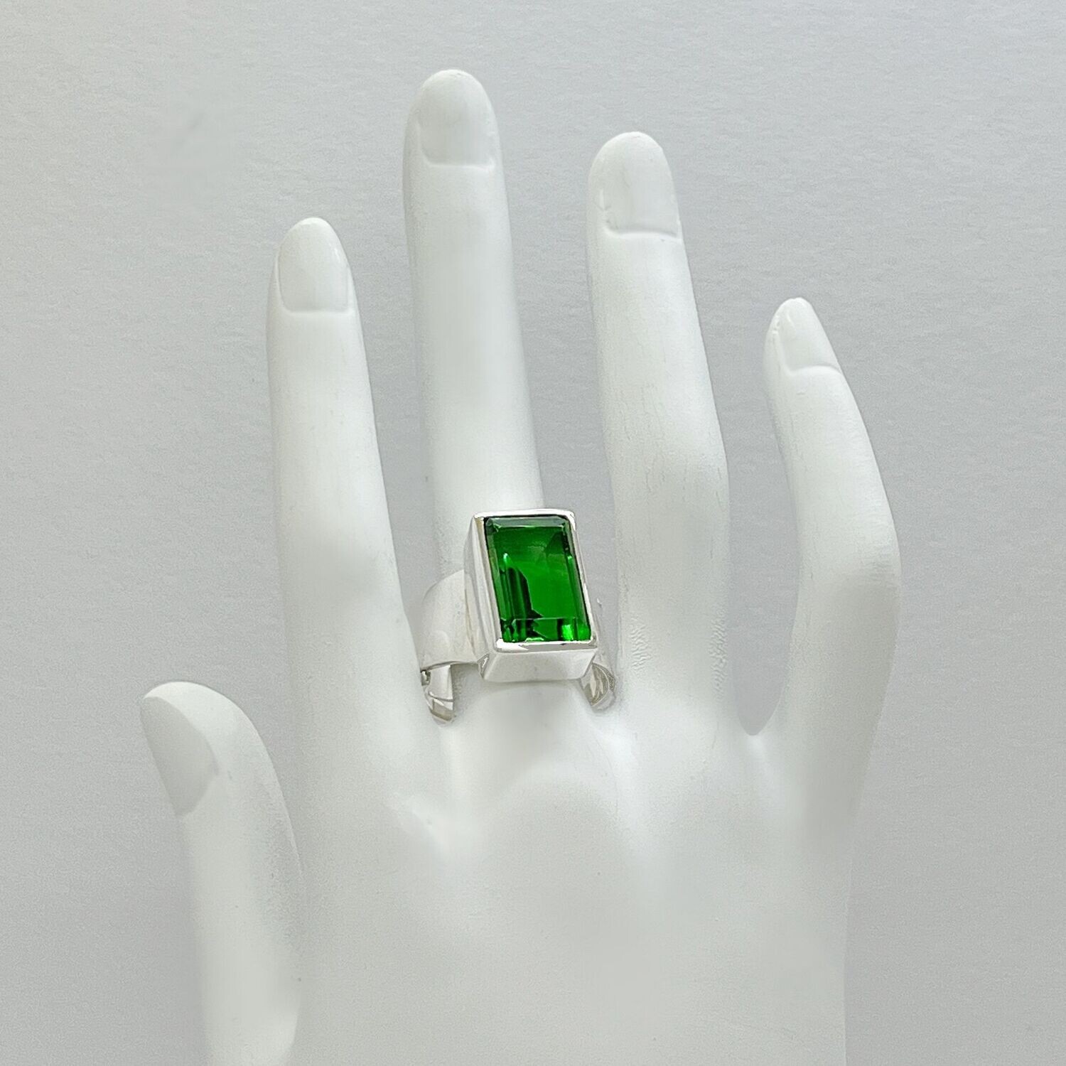 Ring Obsidian smaragdgrün rechteckig - 1 x 1,5 cm