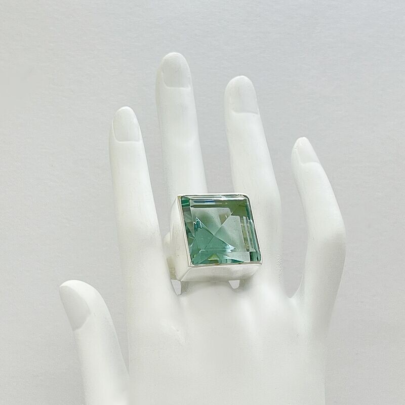 Ring Obsidian meerblau quadratisch - 2 x 2 cm Ring Obsidian meerblau quadratisch - 2 x 2 cm