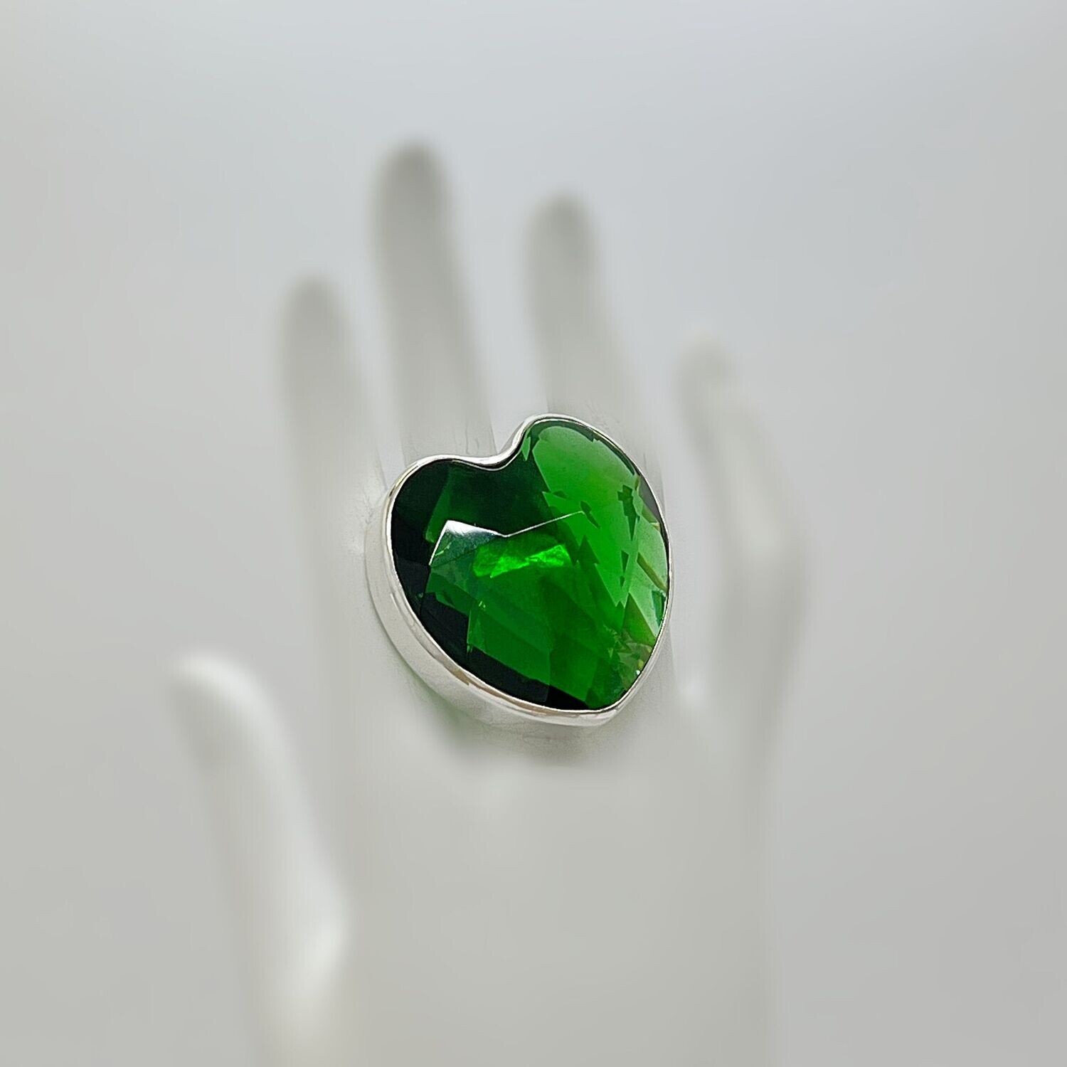 Ring Obsidian Herz smaragdgrün -  3,5 x 3,5 cm