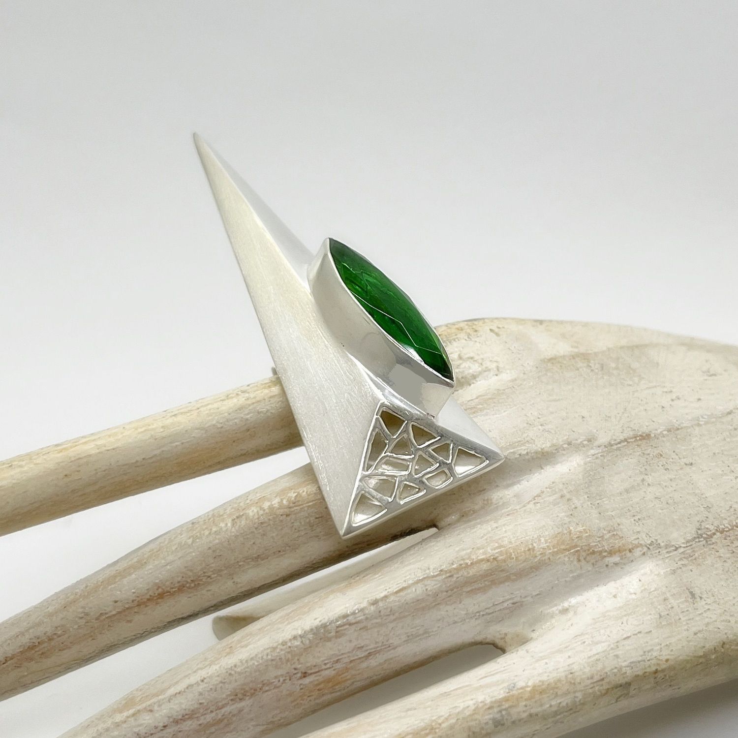 Ring Obsidian smaragdgrün navette "geometrical" - 1 x 3 cm