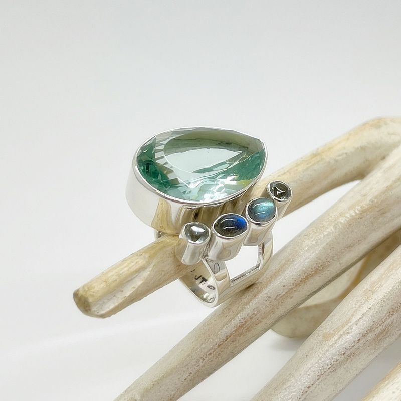 Ring Obsidian meerblau + Labradorit Ring Obsidian meerblau + Labradorit