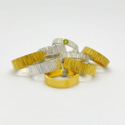 Plain "Silber & Gold Welt"