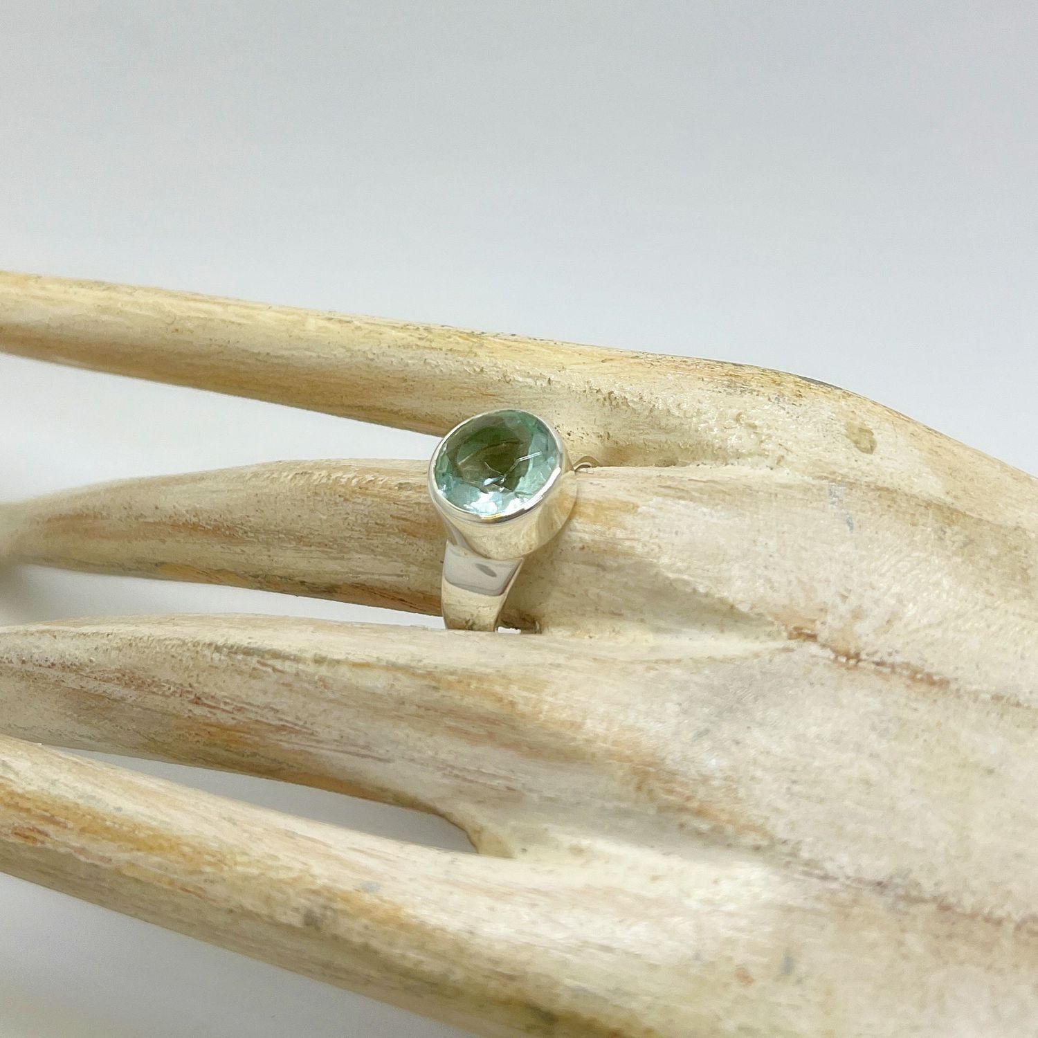Ring Obsidian meerblau rund - 1 cm
